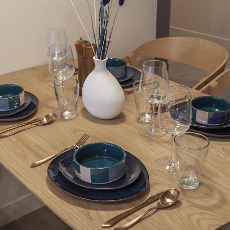 The Blue Suite On Champs Elysees Avenue Париж Екстериор снимка
