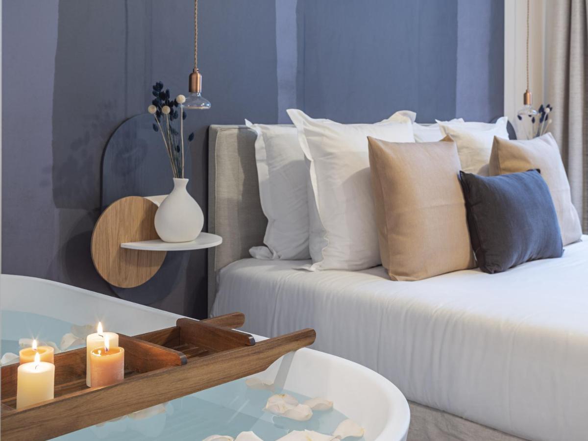 The Blue Suite On Champs Elysees Avenue Париж Екстериор снимка
