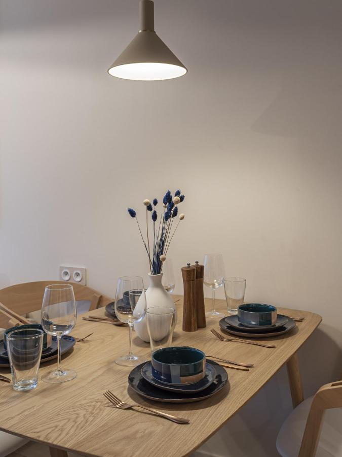 The Blue Suite On Champs Elysees Avenue Париж Екстериор снимка