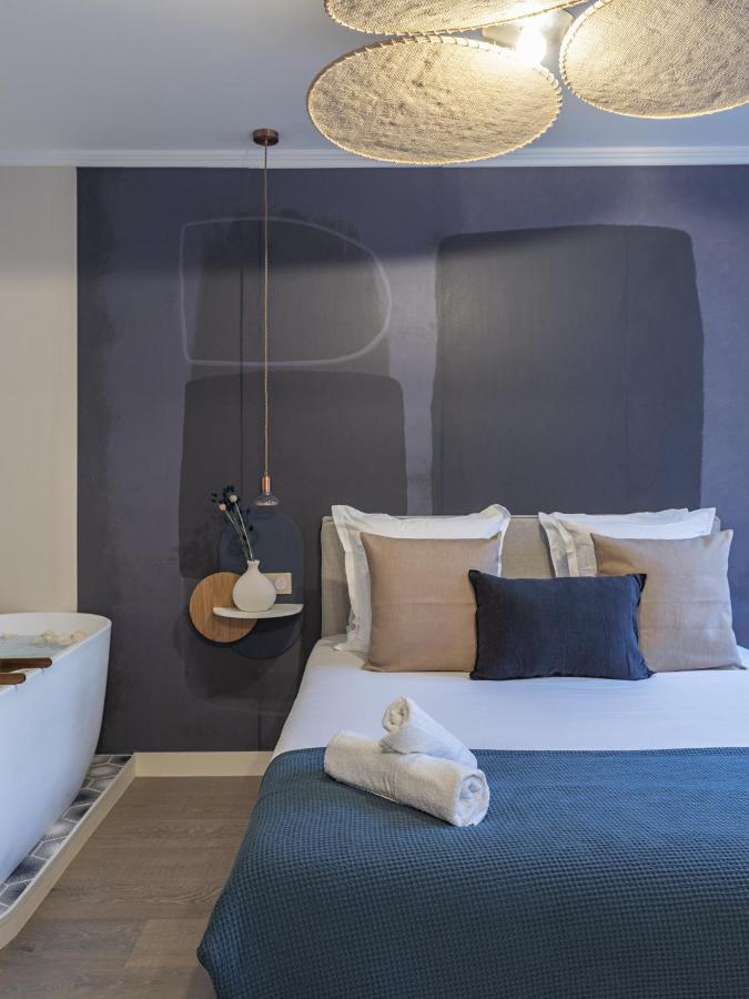 The Blue Suite On Champs Elysees Avenue Париж Екстериор снимка